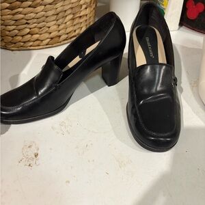 Bandolino Black Leather Heels